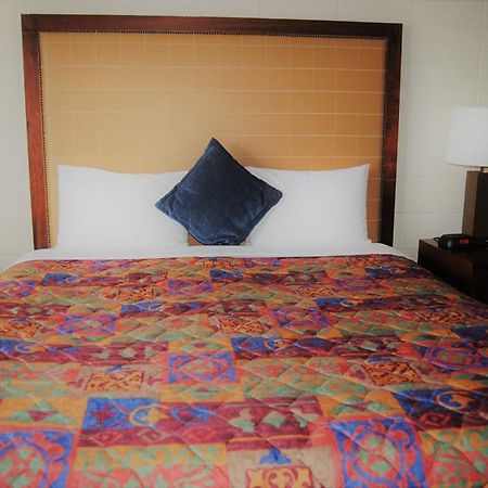 Derrick Motel Едмонтон Екстер'єр фото