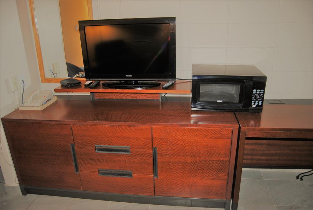 Derrick Motel Едмонтон Екстер'єр фото